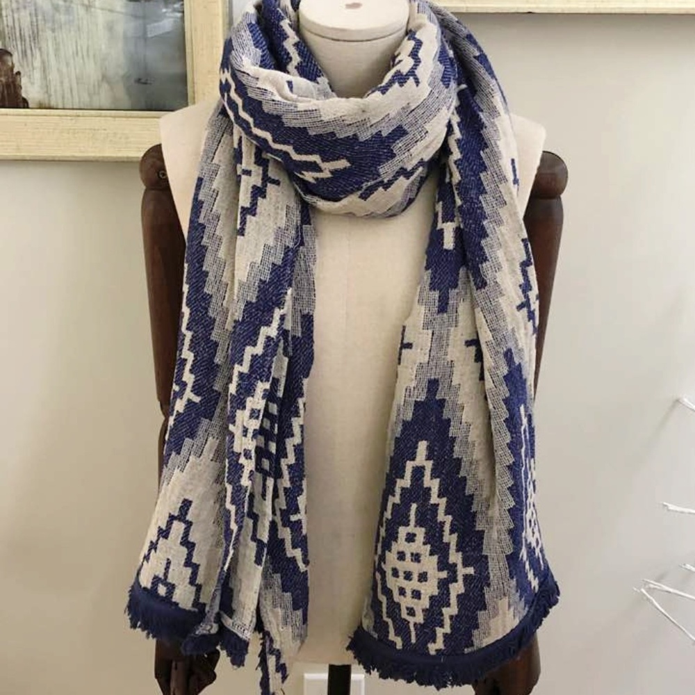 European Scarf
